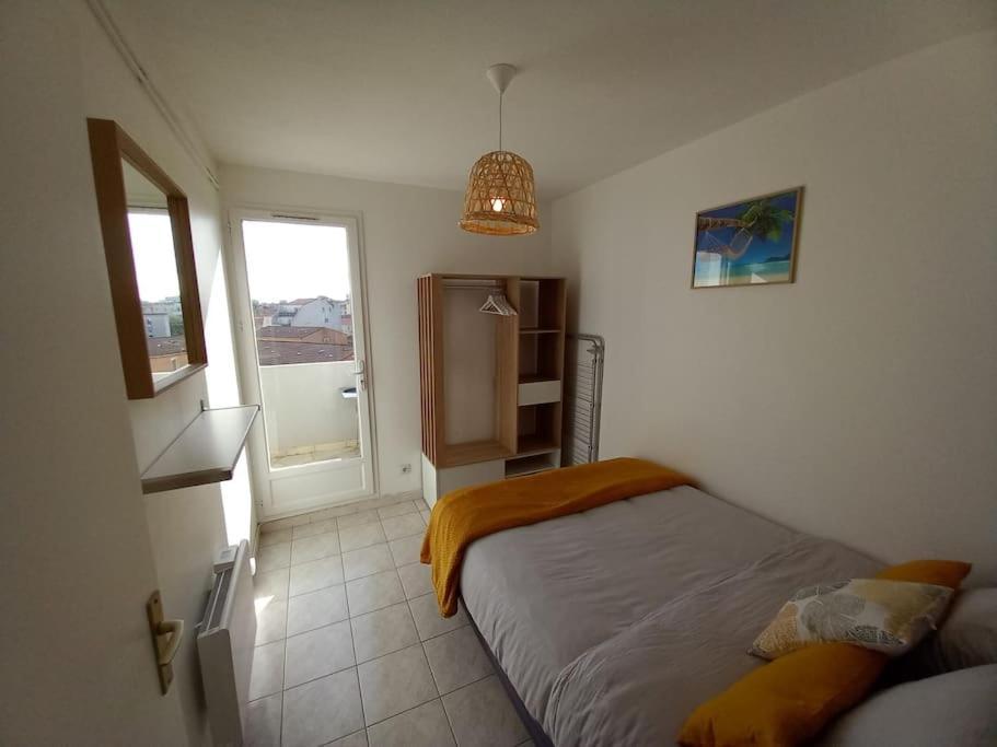 Appart 2/4 Pers Proche Centre Avec Balcon, Parking Narbonne Buitenkant foto