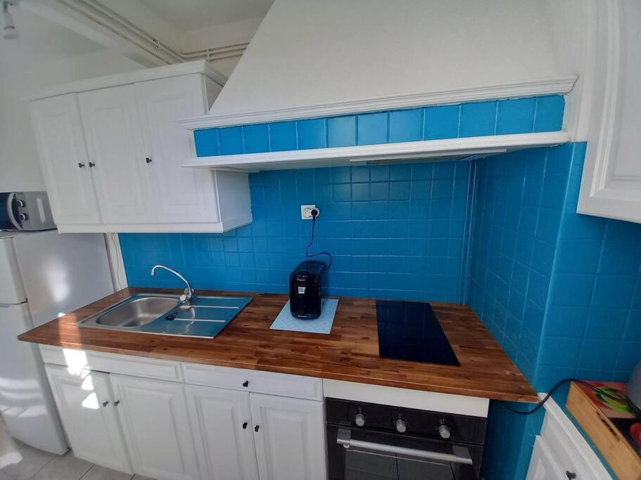 Appart 2/4 Pers Proche Centre Avec Balcon, Parking Narbonne Buitenkant foto