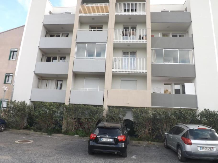 Appart 2/4 Pers Proche Centre Avec Balcon, Parking Narbonne Buitenkant foto